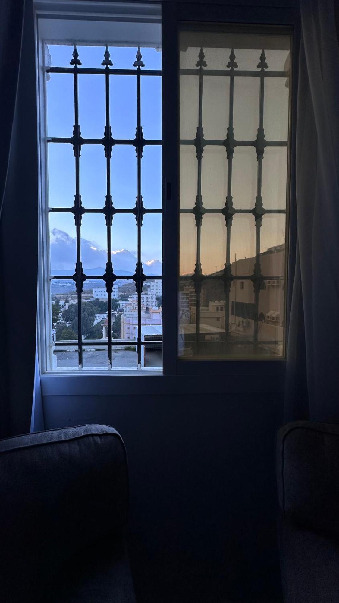 فاخرة خلف مدينة السحاب Apartment *