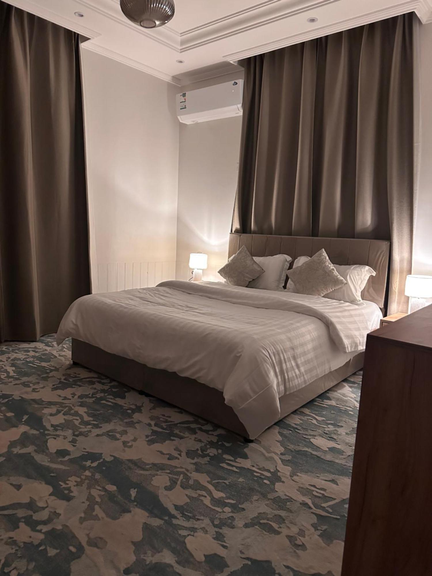 فاخرة خلف مدينة السحاب Apartment